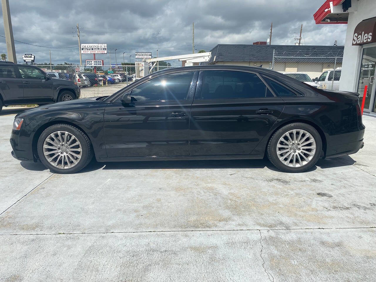 Used 2014 Audi A8 L 4.0T w/ Premium Package image 3