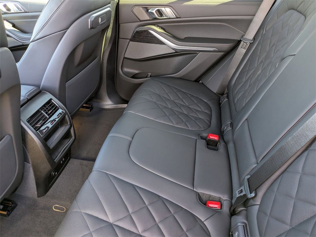 New 2026 BMW X5 xDrive50e w/ M Sport Package image 30