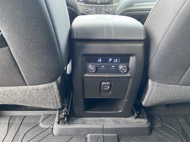 Used 2021 Chevrolet Traverse LT FWD image 48