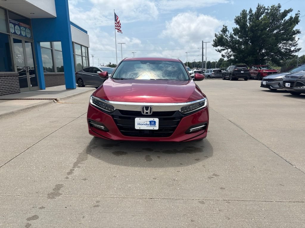 Used 2020 Honda Accord Touring image 2