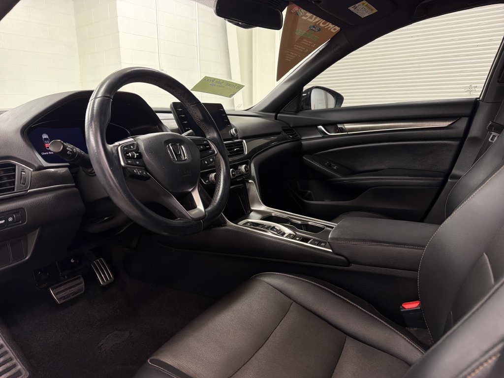 Used 2022 Honda Accord Sport image 4