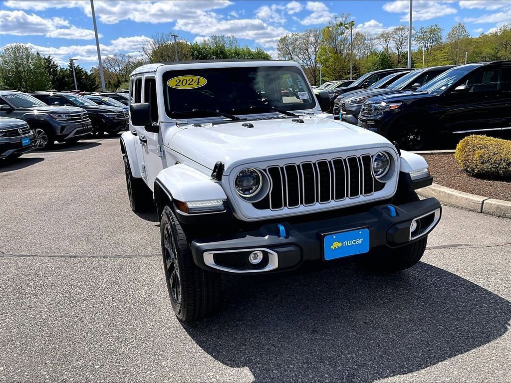 Used 2024 Jeep Wrangler Unlimited Sahara AWD/4WD image 30