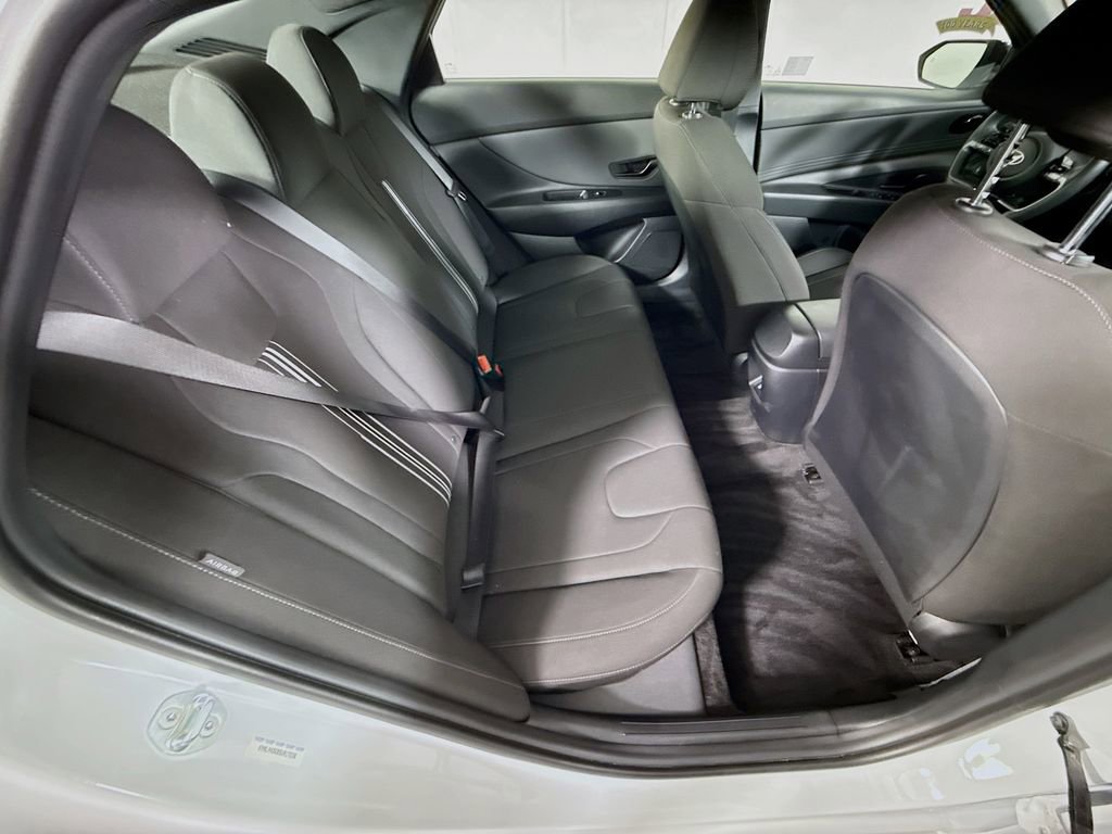 Certified 2025 Hyundai Elantra Sport w/ Cargo Package FWD image 27
