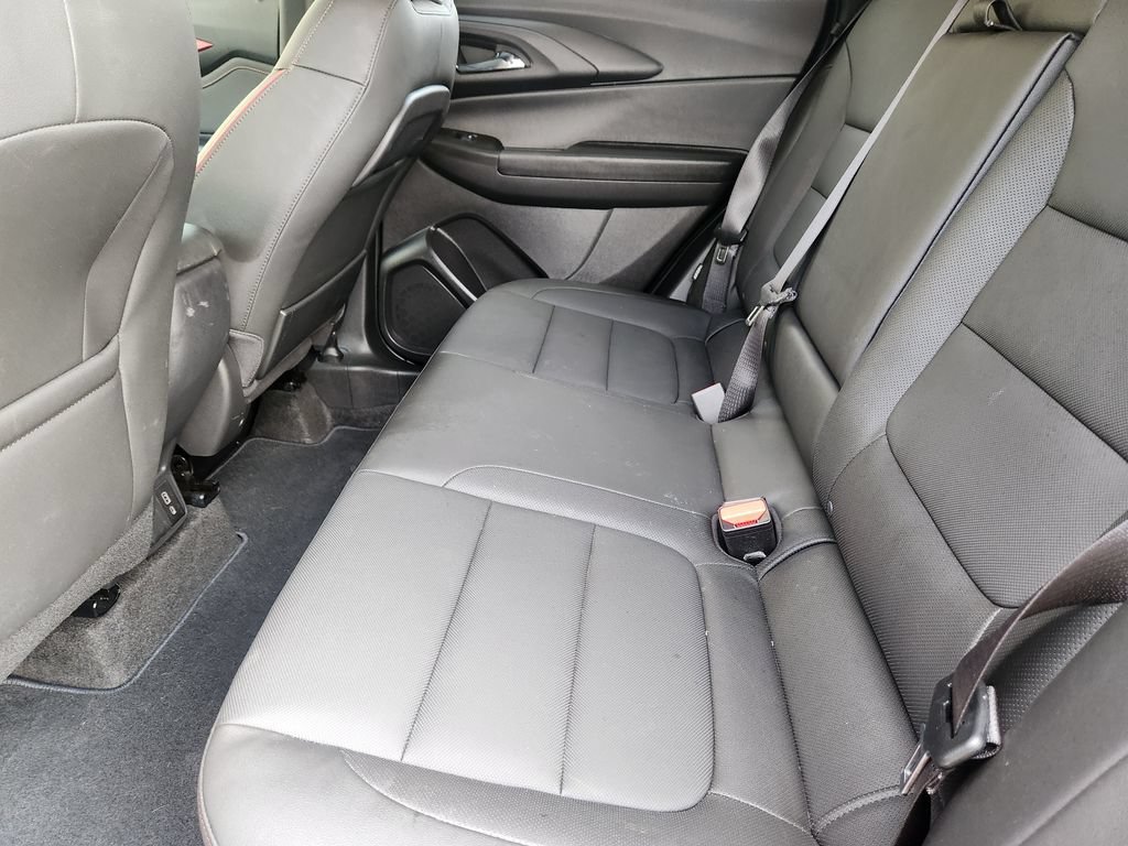 Used 2025 Chevrolet TrailBlazer RS w/ Convenience Package FWD image 19