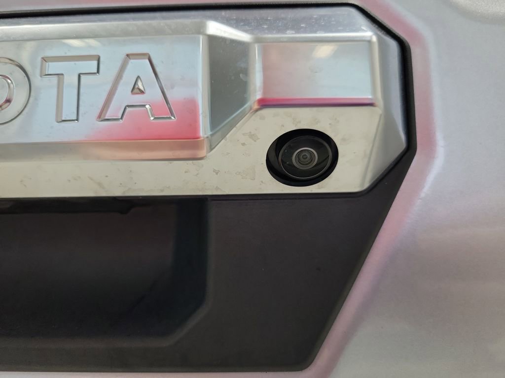 Used 2025 Toyota Tacoma Limited image 16