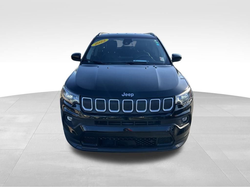 Used 2022 Jeep Compass Latitude image 10
