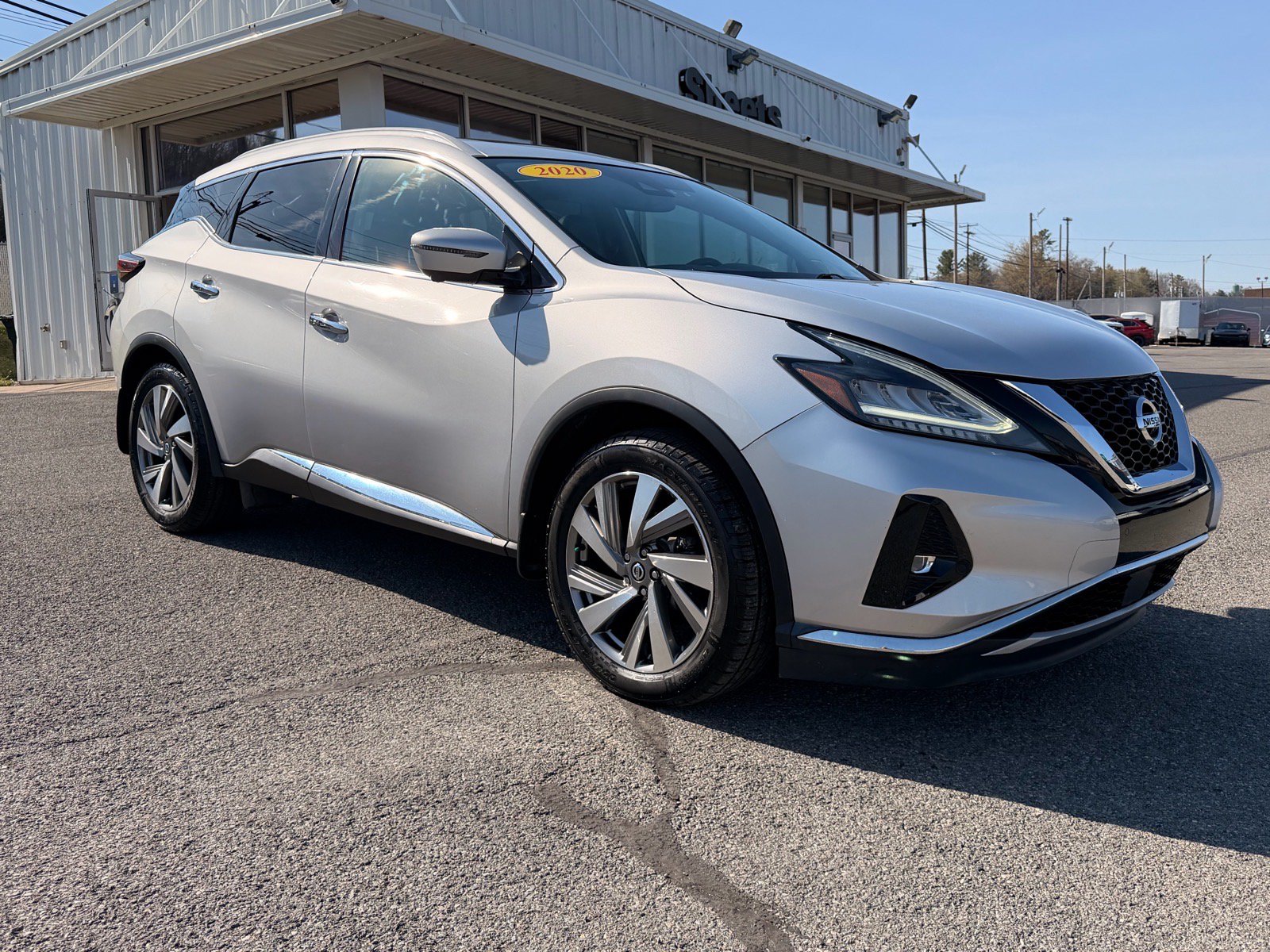 Used 2020 Nissan Murano SL w/ Moonroof Package AWD/4WD image 8