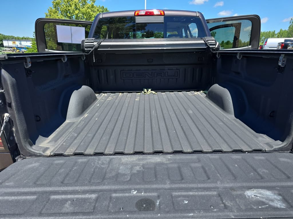 Used 2016 GMC Sierra 1500 Denali w/ Enhanced Driver Alert Package AWD/4WD image 12
