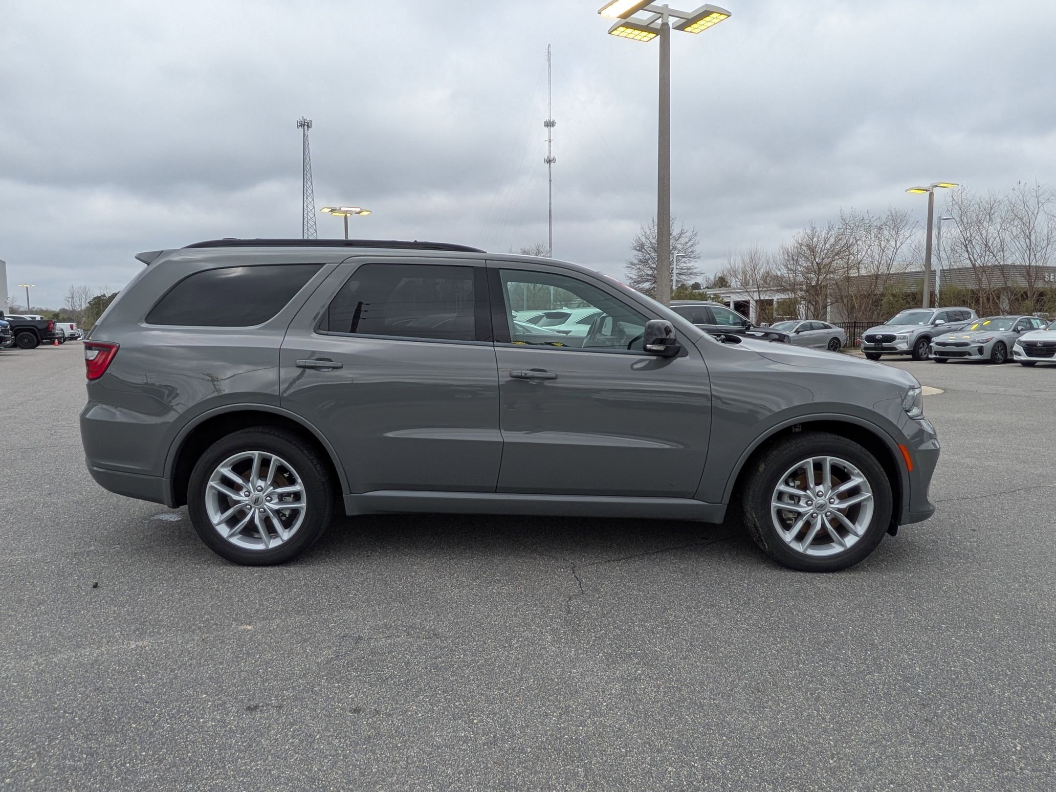 Used 2024 Dodge Durango GT image 2