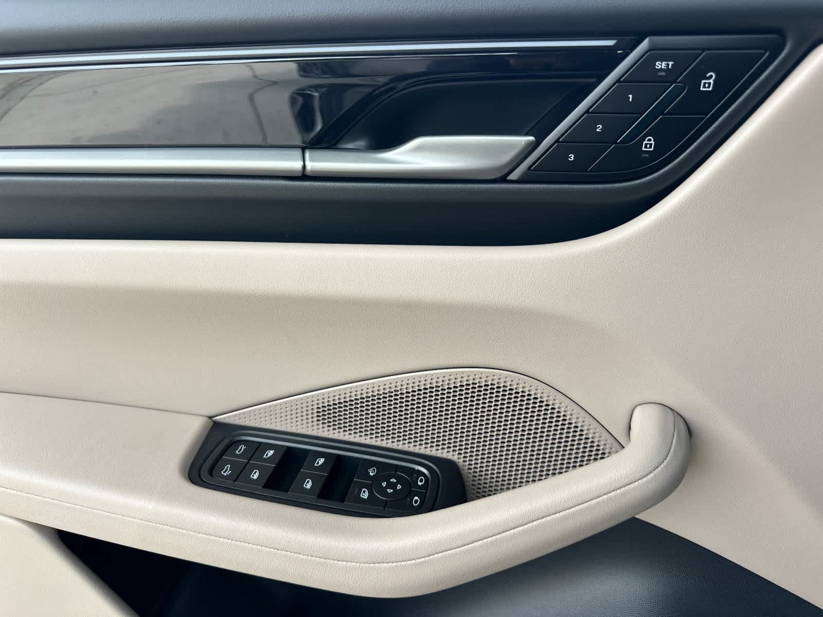 New 2026 Porsche Macan Electric RWD image 12