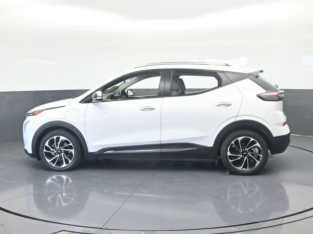 Used 2023 Chevrolet Bolt EUV Premier image 3