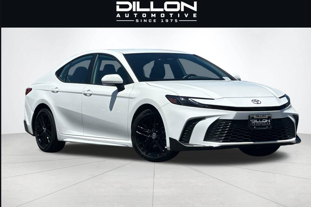 Used 2025 Toyota Camry SE