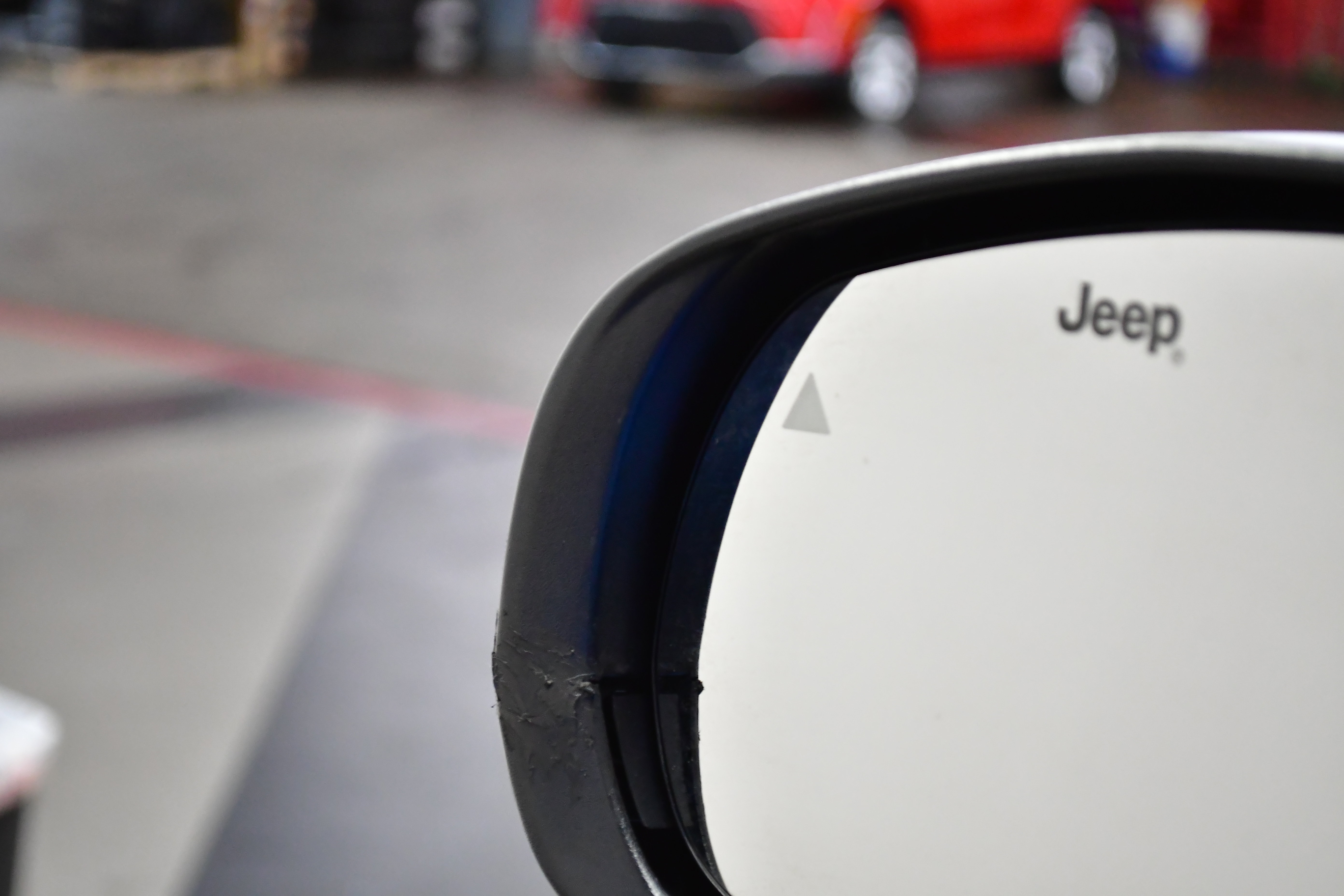 Used 2025 Jeep Compass Trailhawk image 15