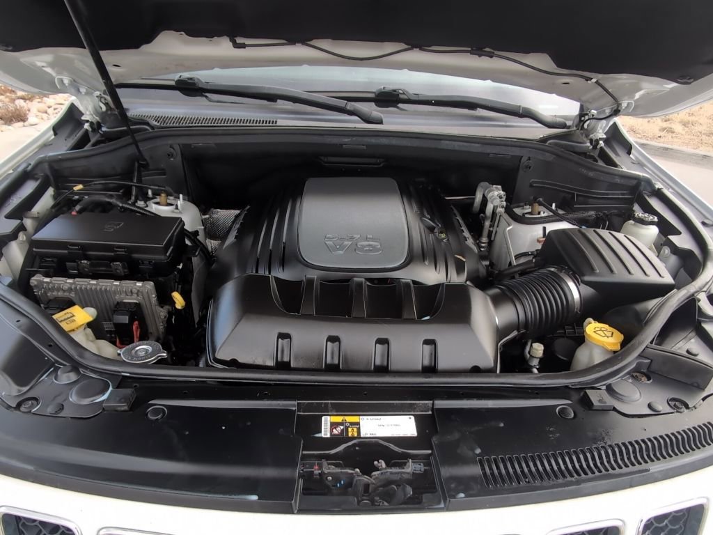 Used 2015 Jeep Grand Cherokee Overland w/ Advanced Technology Group image 35