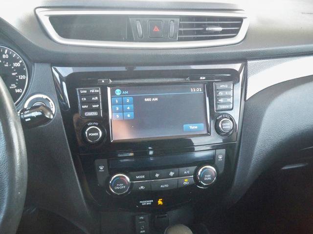 Used 2015 Nissan Rogue SL w/ SL Premium Package image 13