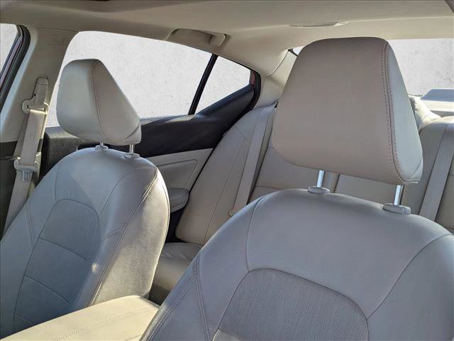 Used 2020 Nissan Altima 2.5 Platinum image 13