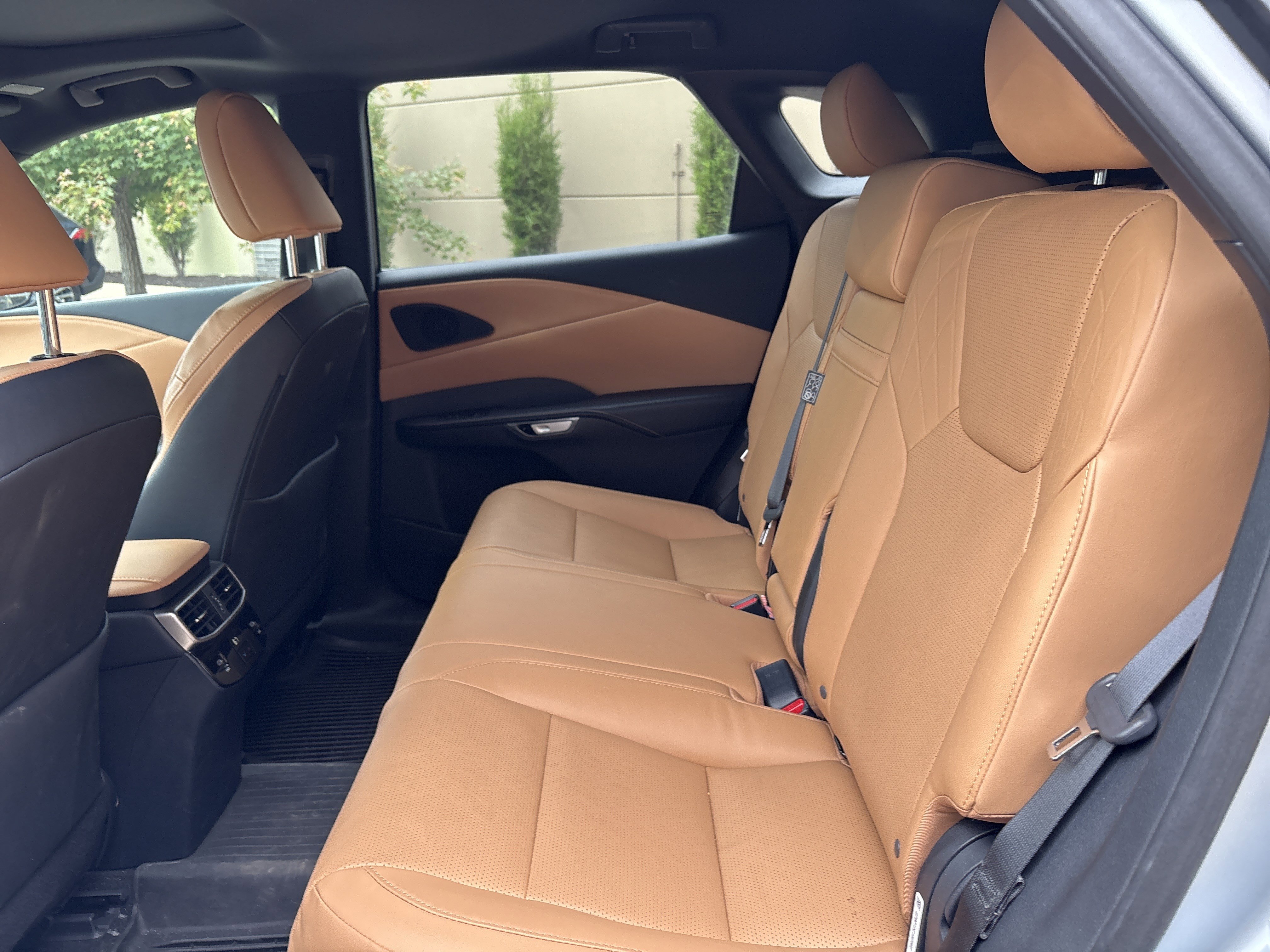 Used 2023 Lexus RX 350 Premium Plus w/ Accessory Package (Z1) AWD/4WD image 31