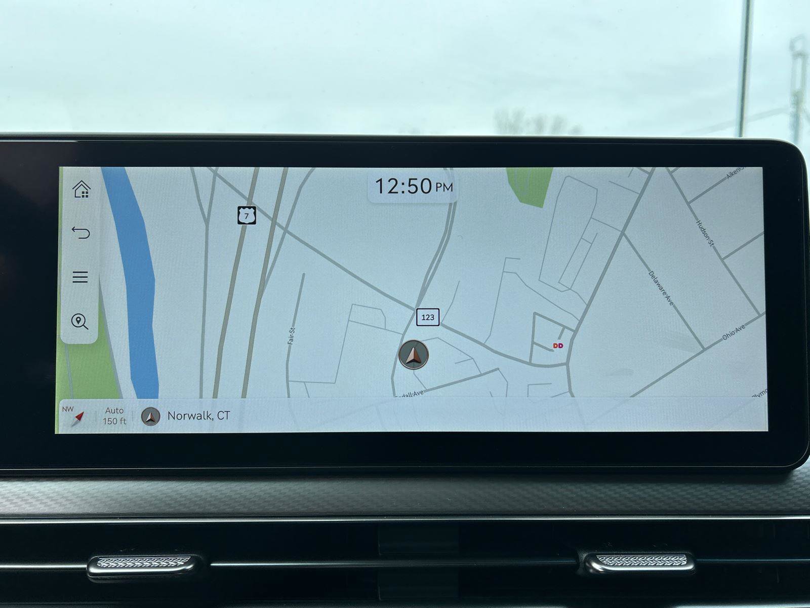 New 2025 Genesis GV60 Advanced image 16