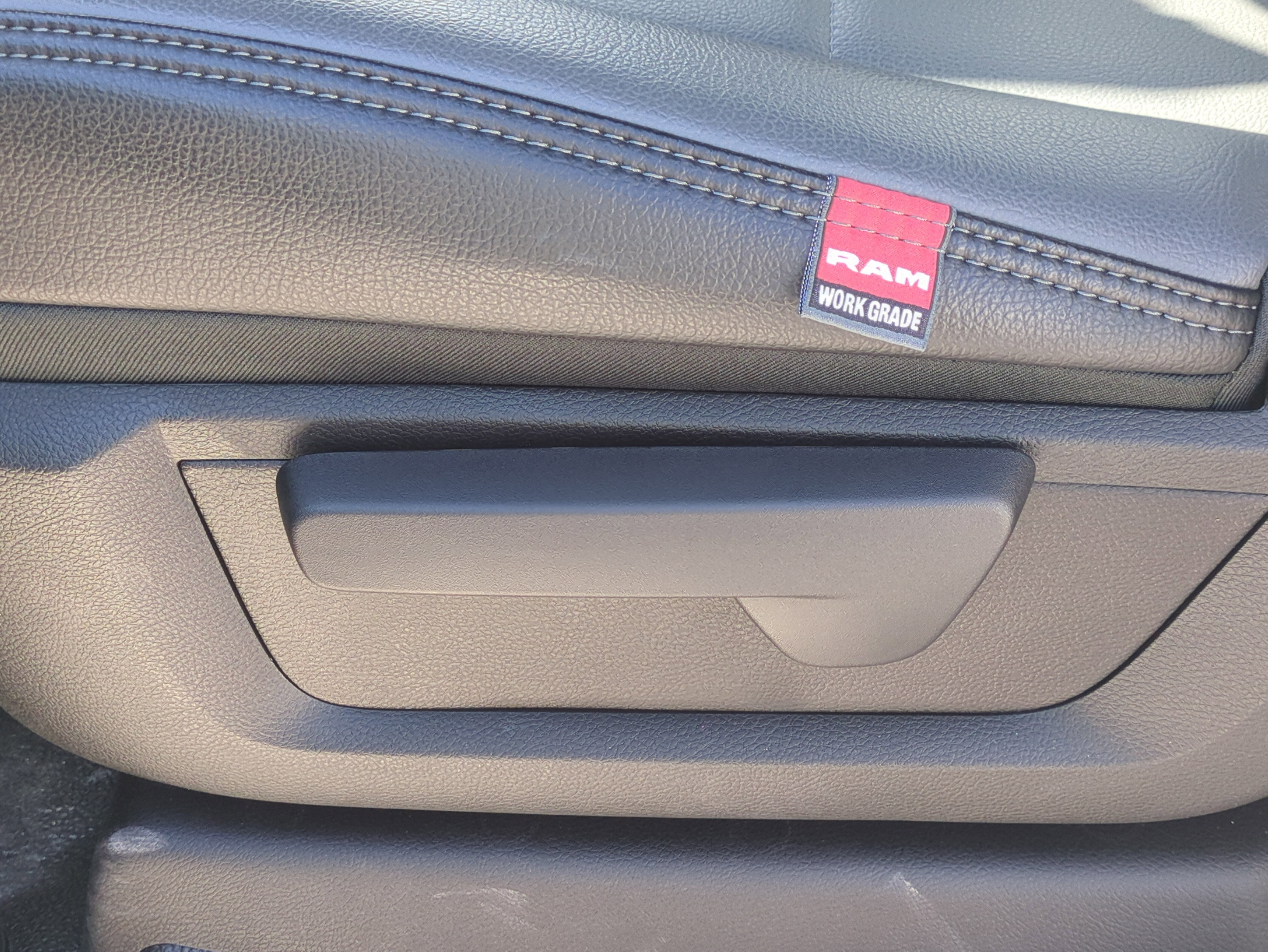 New 2026 RAM 3500 Tradesman w/ Chrome Appearance Group image 19