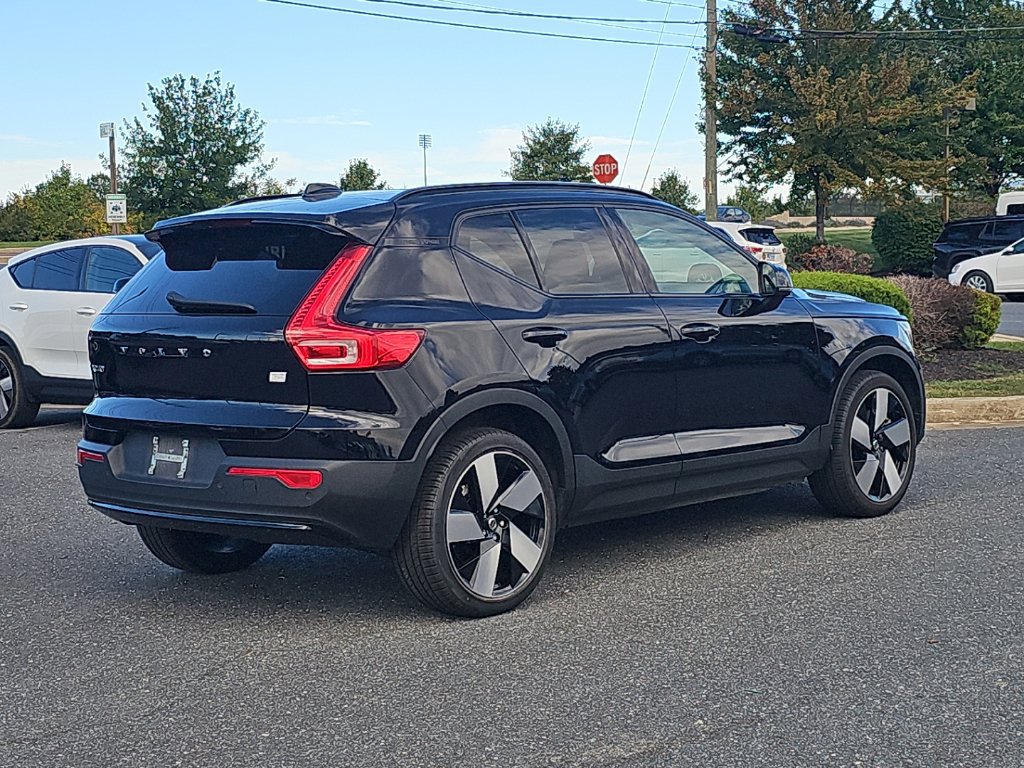 Used 2023 Volvo XC40 Recharge Ultimate w/ Protection Package Premier AWD/4WD image 13