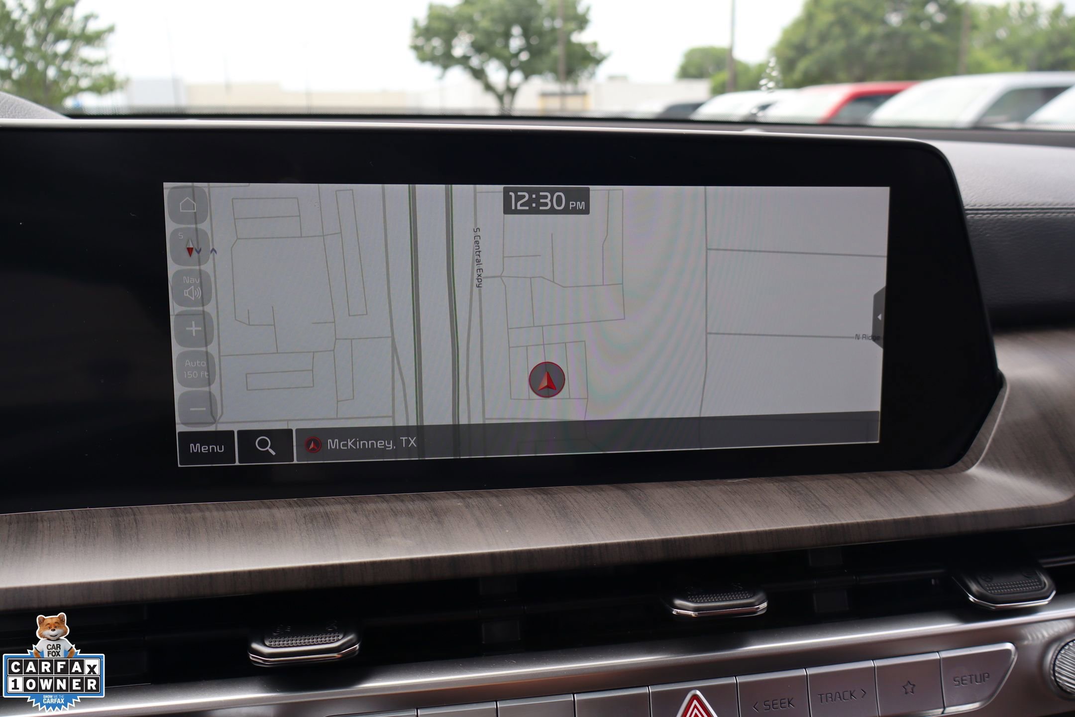 Used 2024 Kia Telluride EX w/ EX Captain's Chair Package FWD image 23