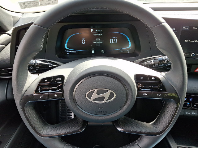 New 2026 Hyundai Elantra SEL Sport FWD image 15