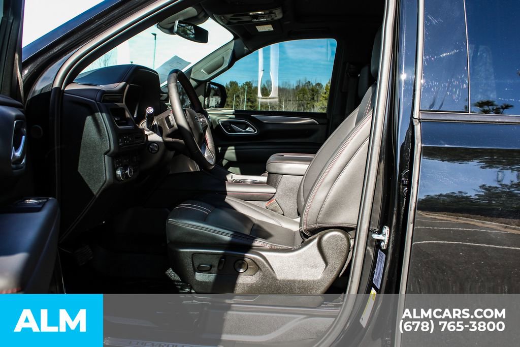 Used 2024 Chevrolet Tahoe RST w/ Luxury Package AWD/4WD image 16