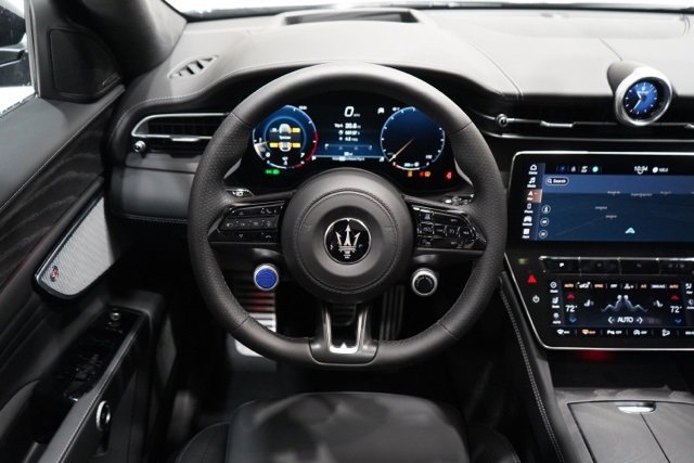 New 2025 Maserati Grecale Modena image 12