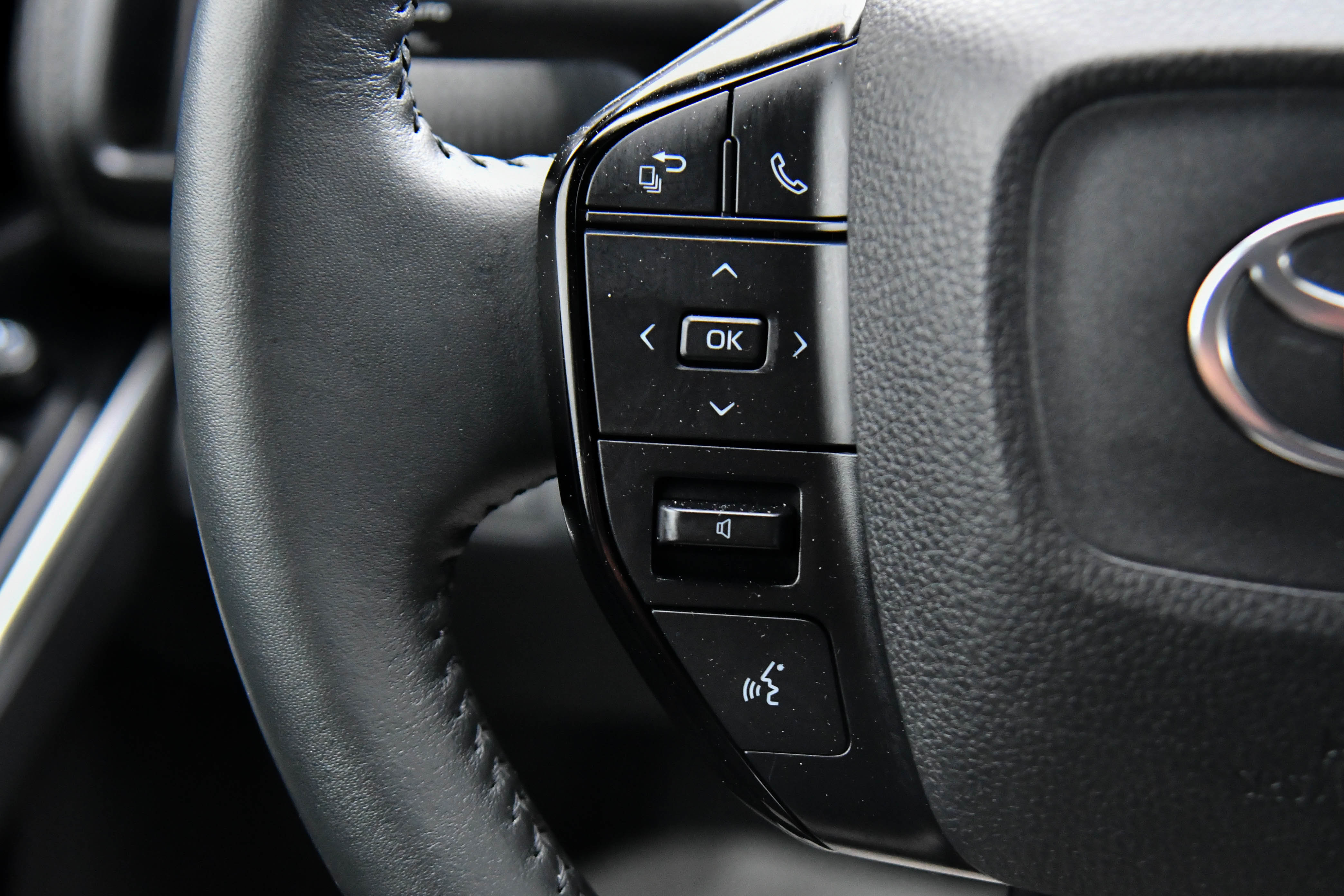 Used 2024 Toyota bZ4X AWD w/ Weather Package image 34