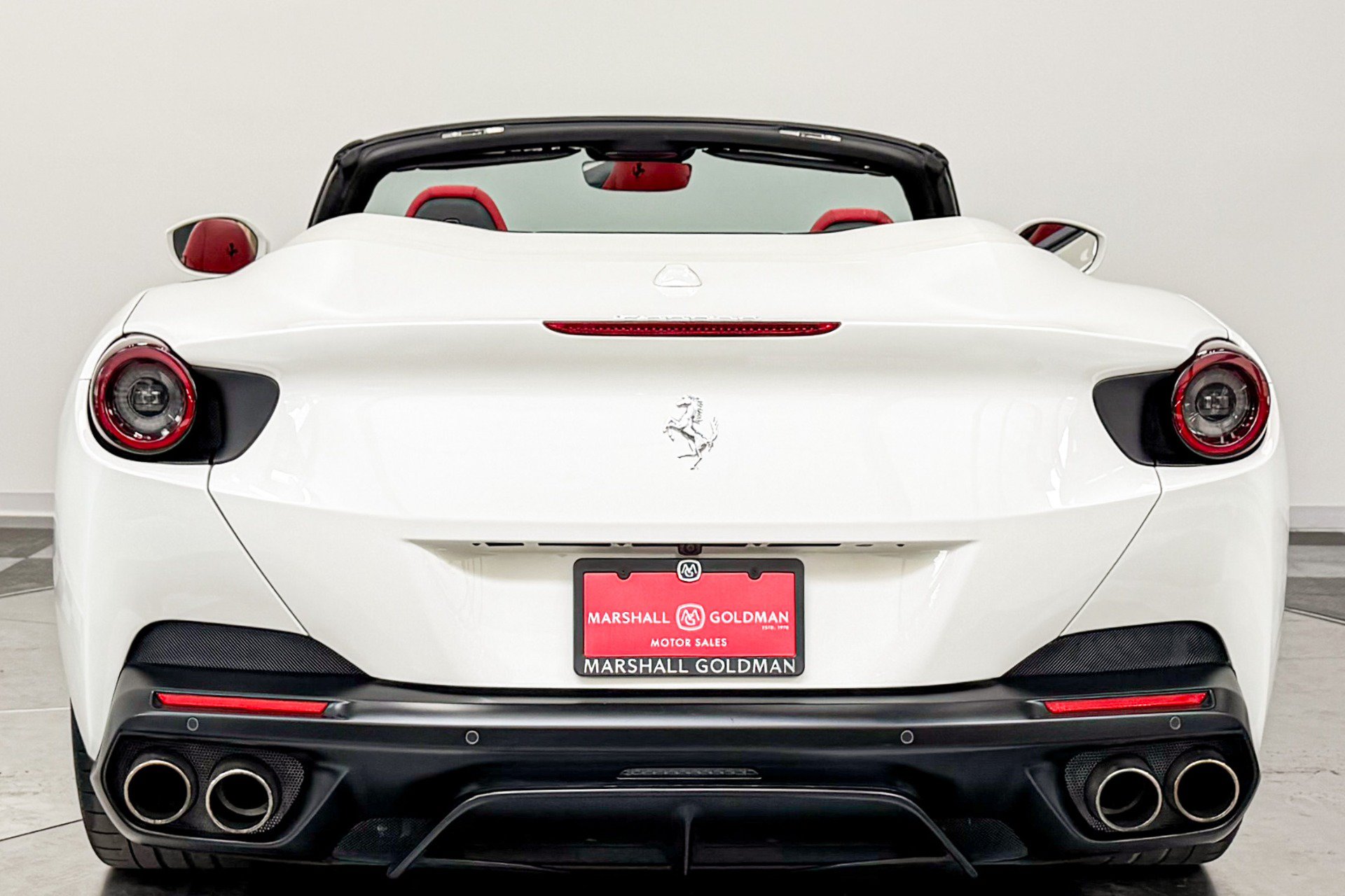 Used 2020 Ferrari Portofino RWD image 8