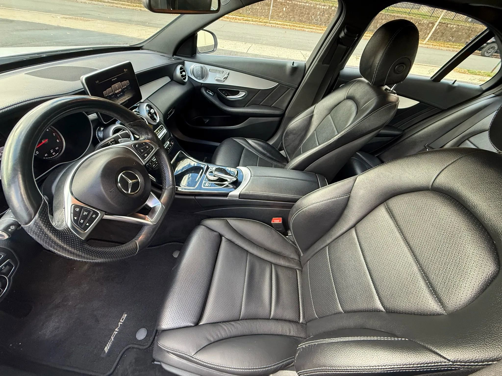 Used 2015 Mercedes-Benz C 300 4MATIC Sedan image 16