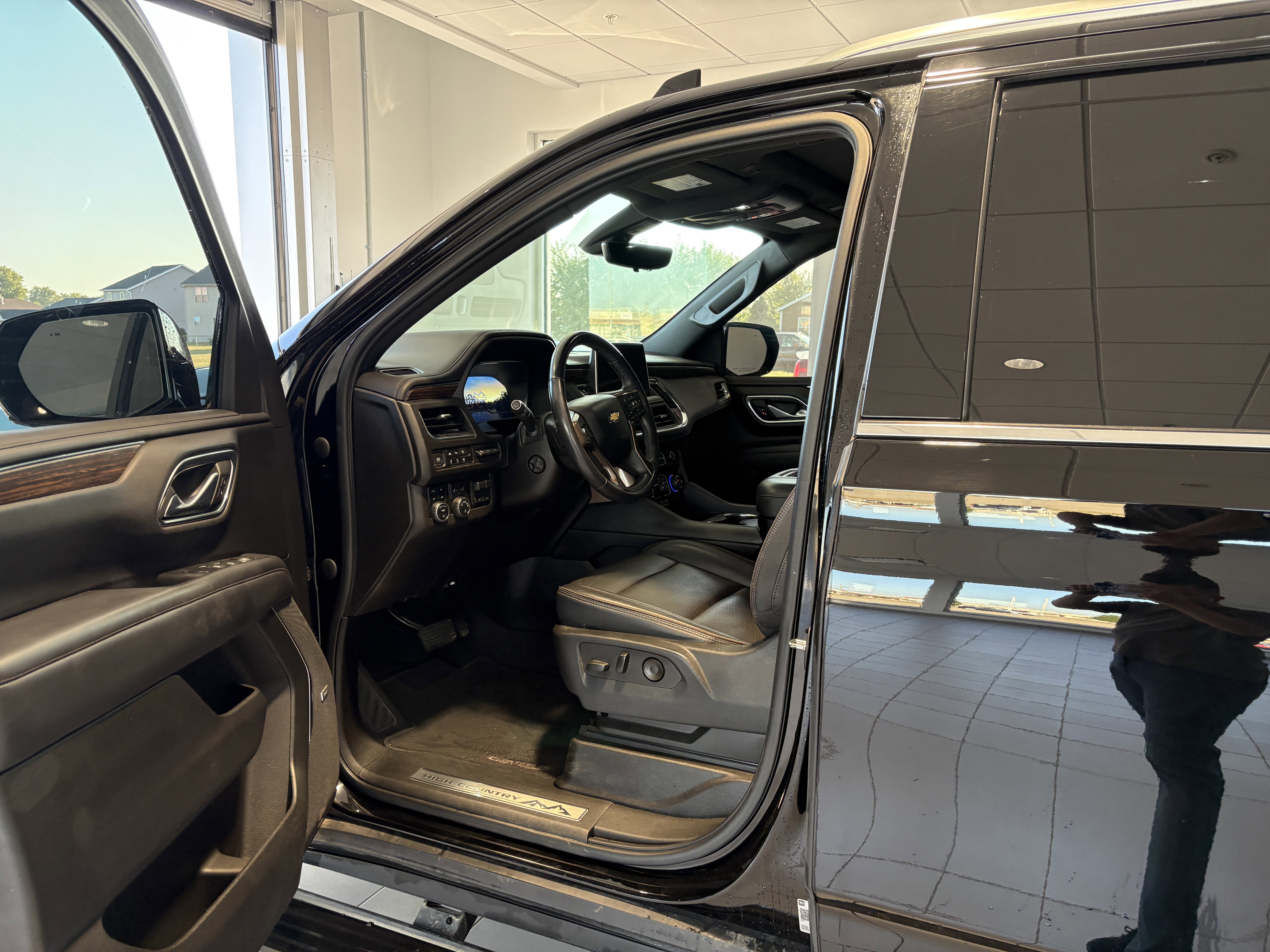 Used 2022 Chevrolet Tahoe High Country image 9