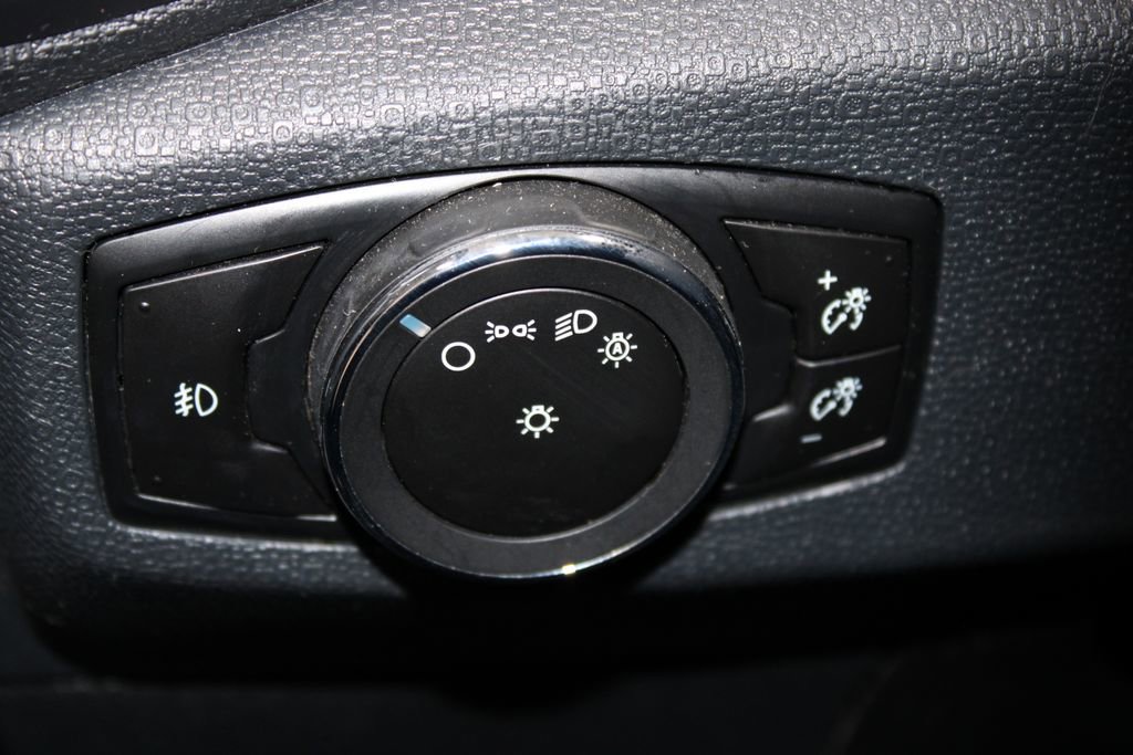 Used 2021 Ford EcoSport SE image 21