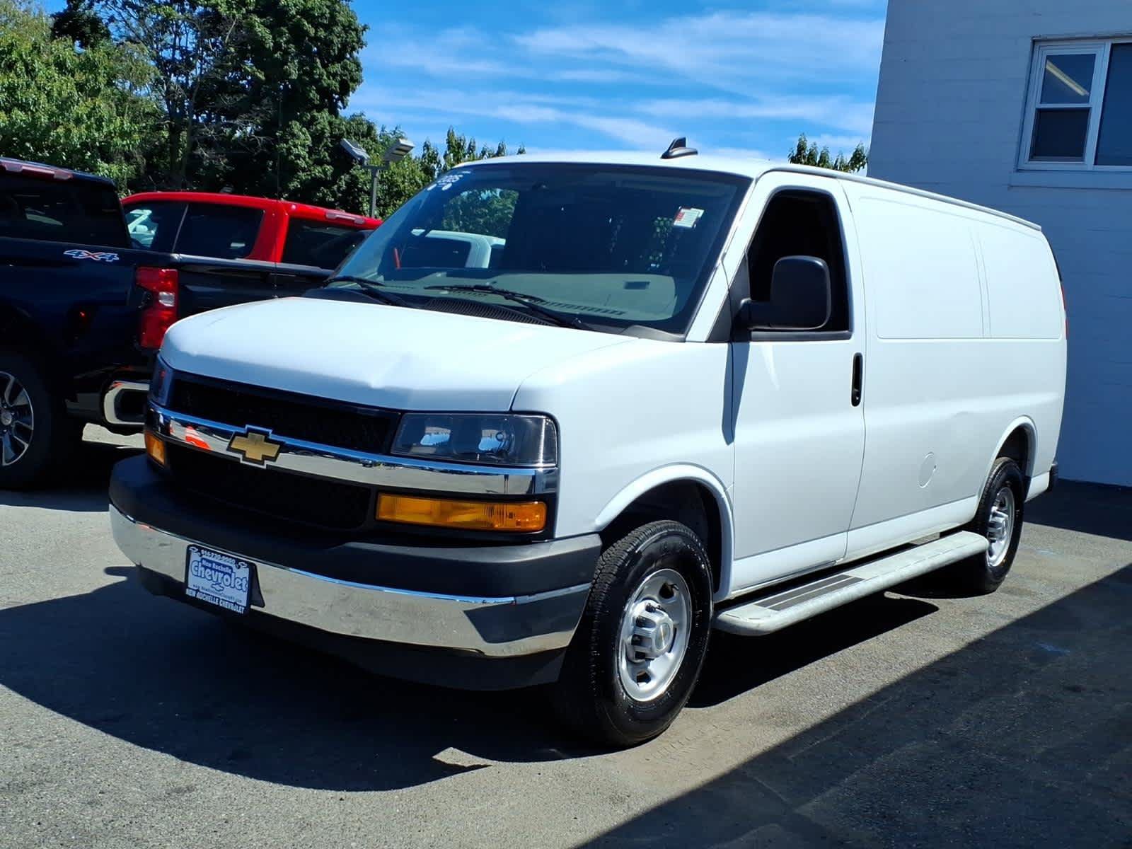 Certified 2025 Chevrolet Express 2500 w/ Driver Convenience Package RWD image 3