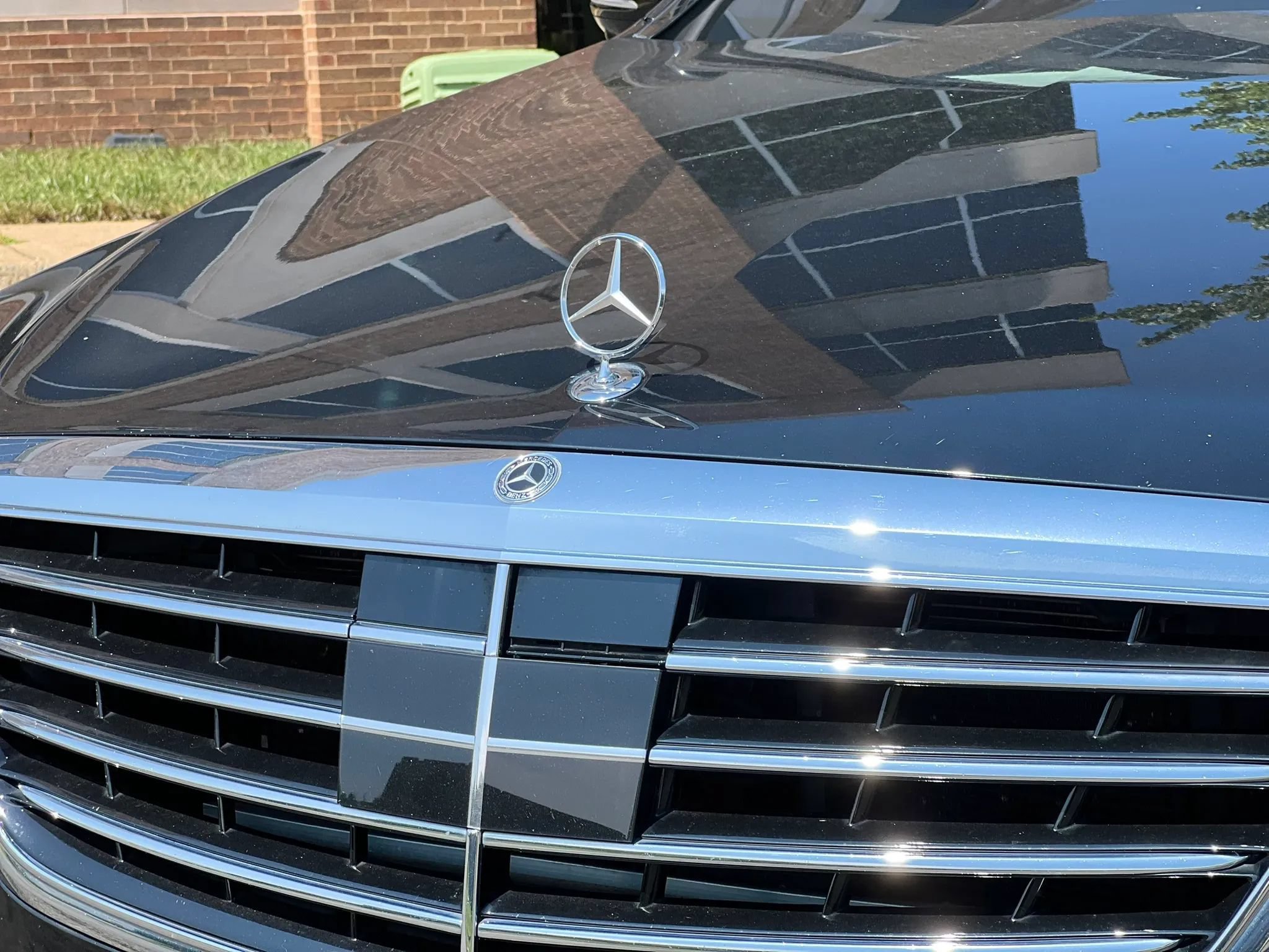 Used 2017 Mercedes-Benz S 550 4MATIC Sedan w/ Premium Package image 9