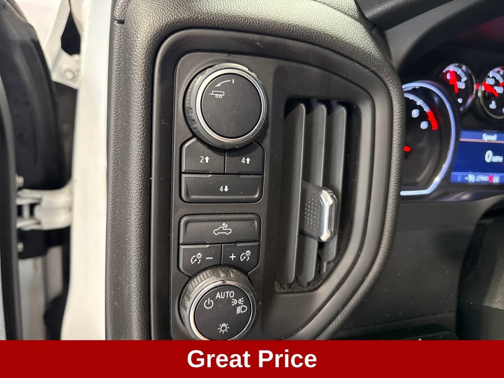 Used 2022 Chevrolet Silverado 3500 W/T AWD/4WD image 8