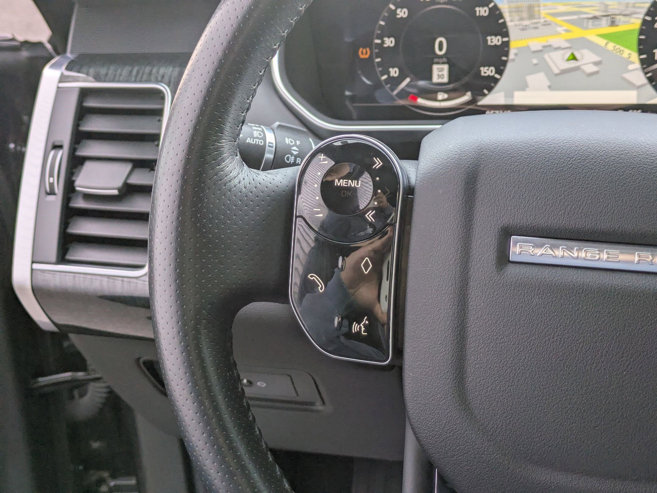 Used 2019 Land Rover Range Rover Sport HSE image 19