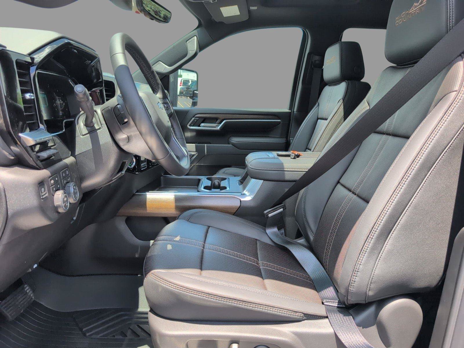 New 2026 Chevrolet Silverado 2500 High Country w/ High Country Premium Package AWD/4WD image 18