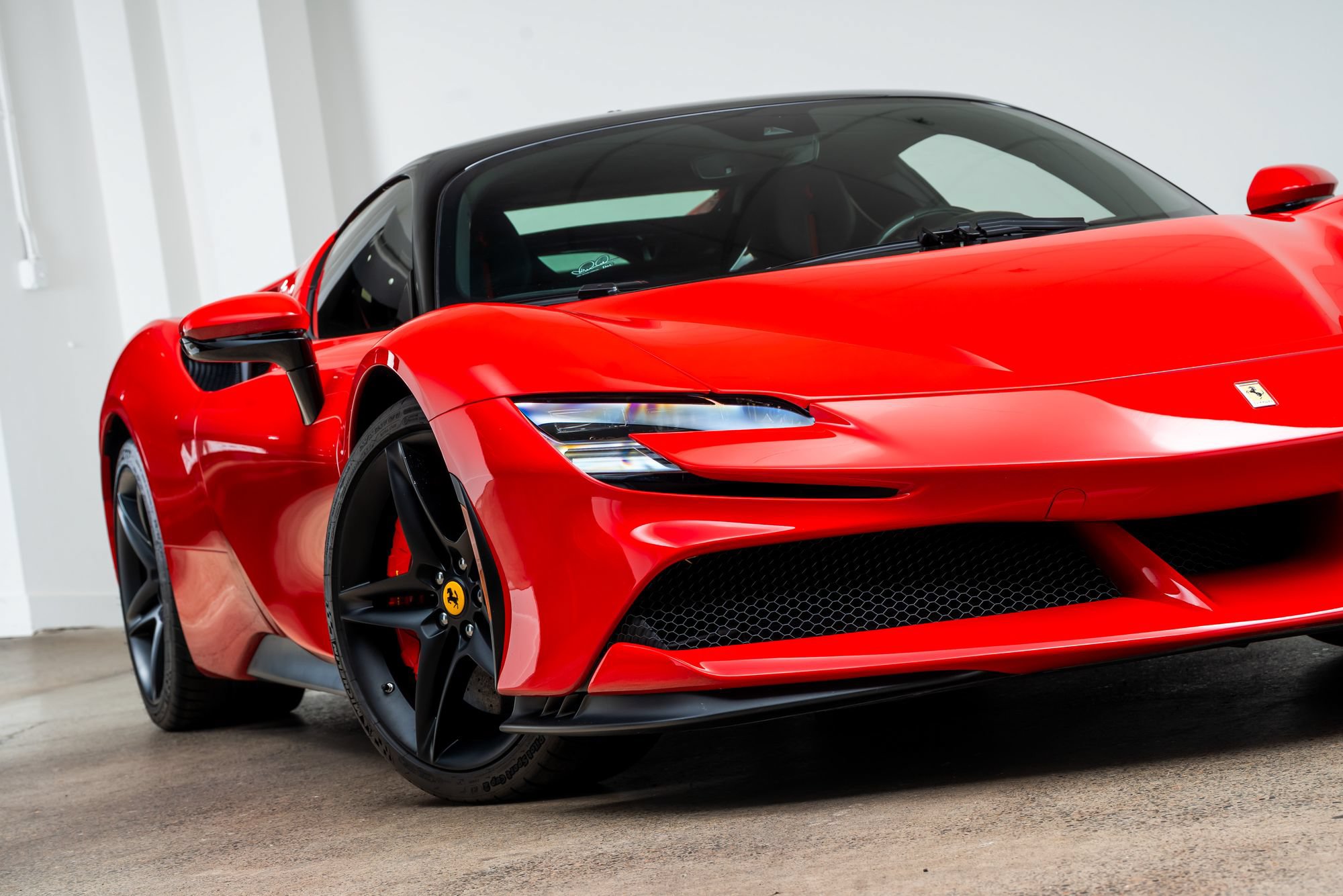 Used 2022 Ferrari SF90 Stradale AWD/4WD image 11
