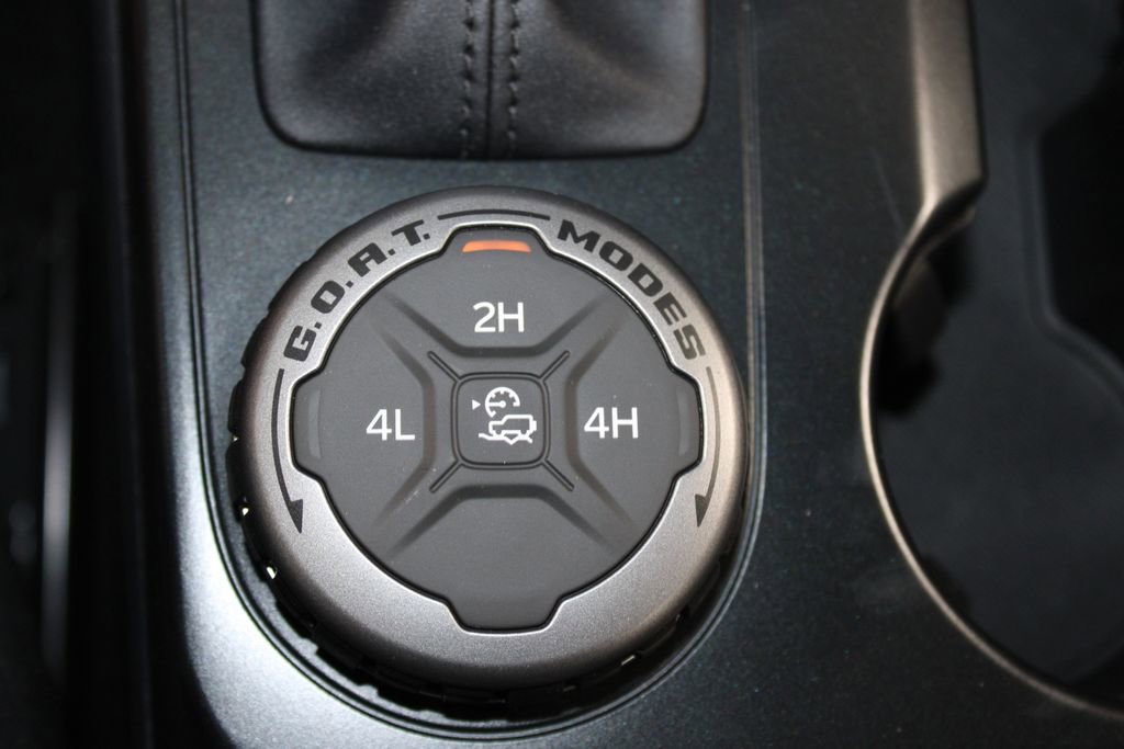 New 2025 Ford Bronco 4-Door image 35