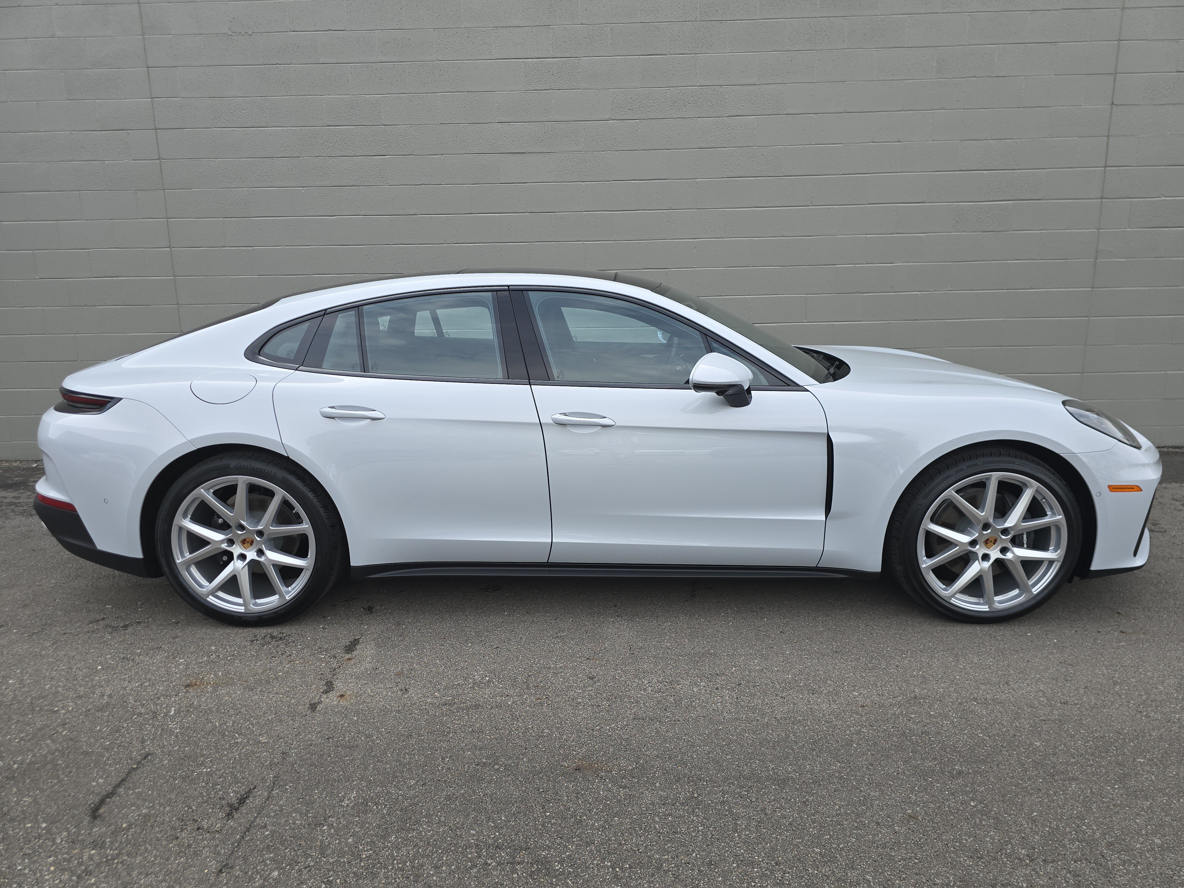 New 2026 Porsche Panamera 4 AWD/4WD image 17
