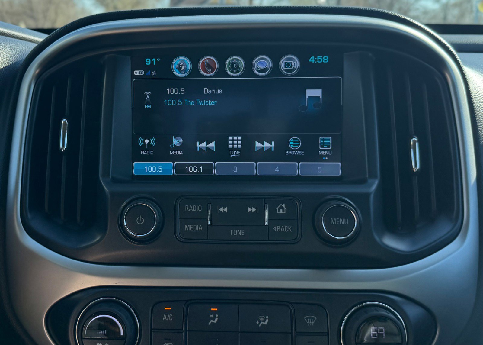 Used 2018 Chevrolet Colorado ZR2 image 33