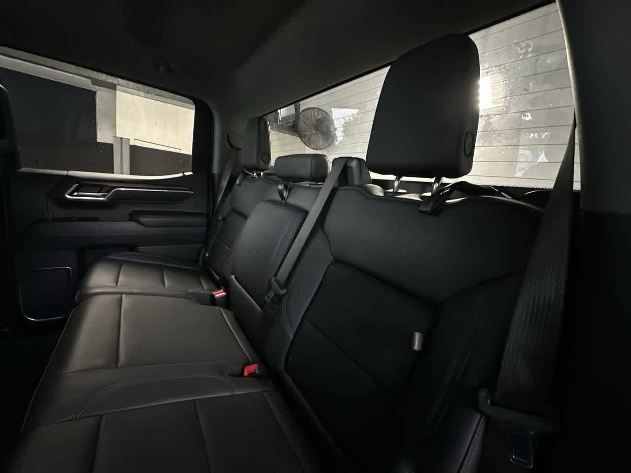 Used 2025 GMC Sierra 1500 SLT AWD/4WD image 22