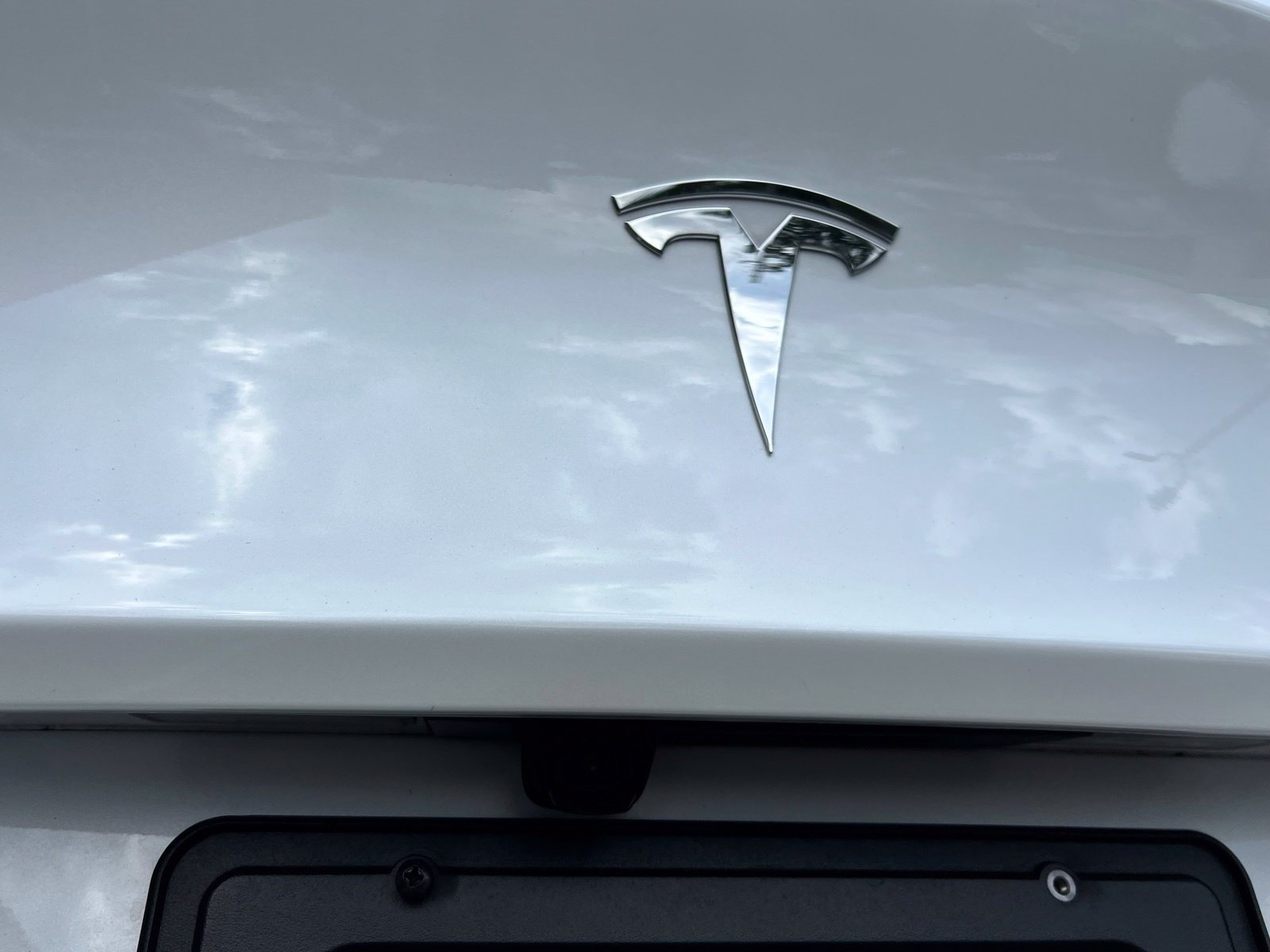 Used 2025 Tesla Model Y Long Range RWD image 25