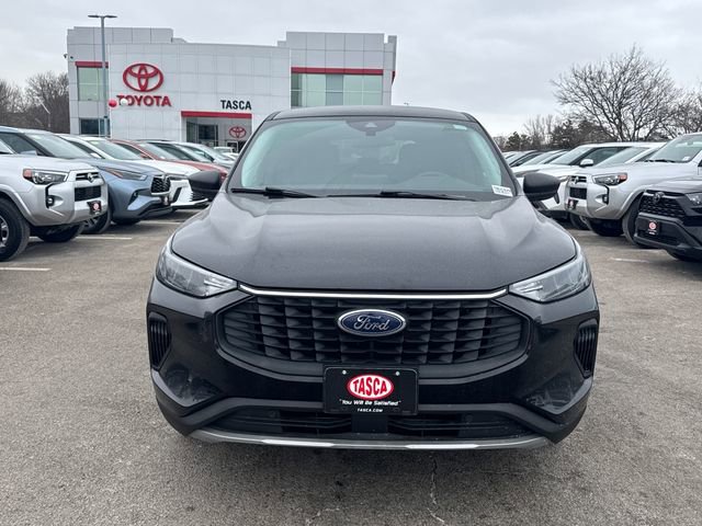 Used 2023 Ford Escape Active image 2