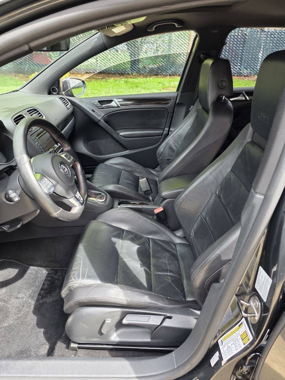 Used 2010 Volkswagen GTI 4-Door FWD image 8