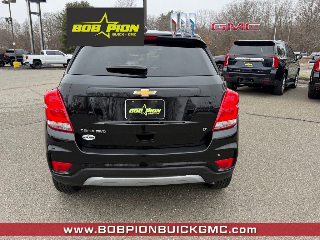 Used 2019 Chevrolet Trax LT w/ LT Convenience Package image 5
