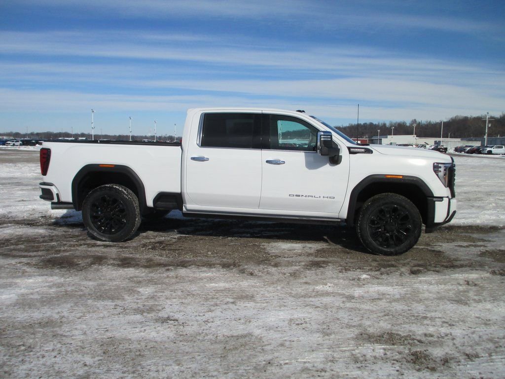 New 2026 GMC Sierra 2500 Denali Ultimate image 3