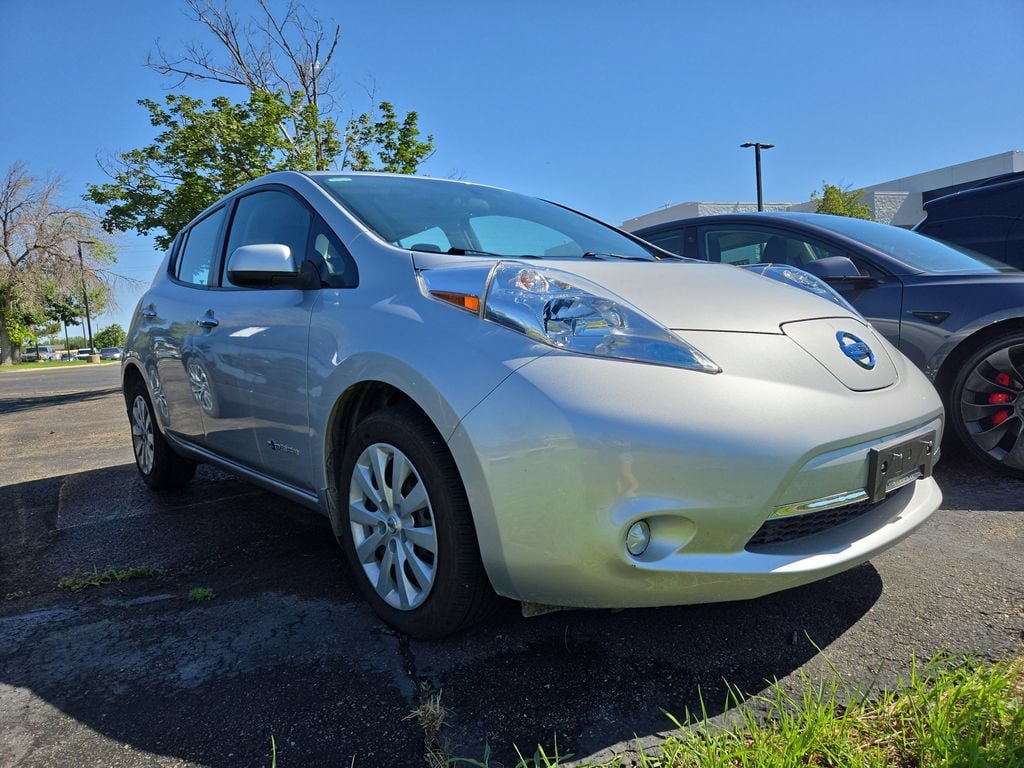 Used 2017 Nissan Leaf S w/ Charge Package FWD image 4