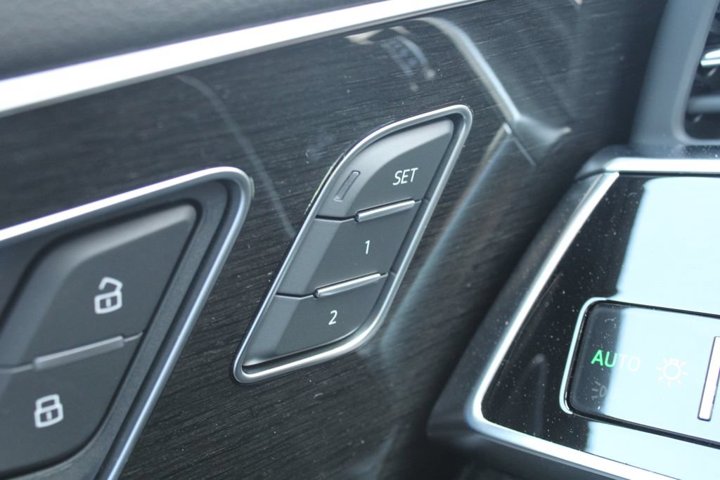 New 2026 Audi Q8 Premium Plus AWD/4WD image 4